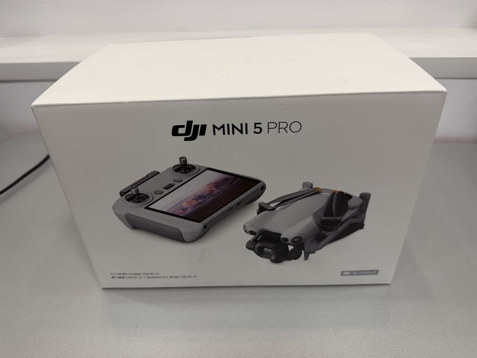 Drona Dji Mini 5 Pro Fly More Combo, (RC2), 4K, nou la cutie