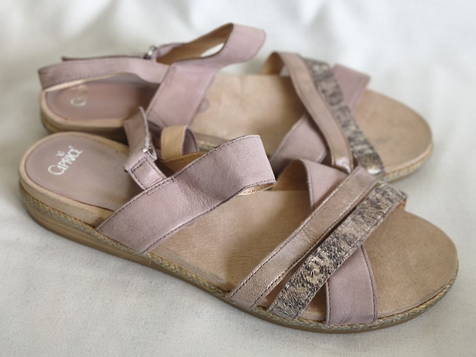 Caprice, нови сандали естествена кожа, номер 41