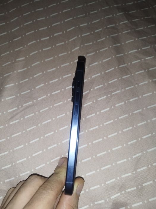 iPhone 15pro 256 baterie 89  telefonul e că nou fac și schimb