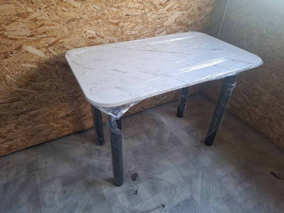 Продам новые столы