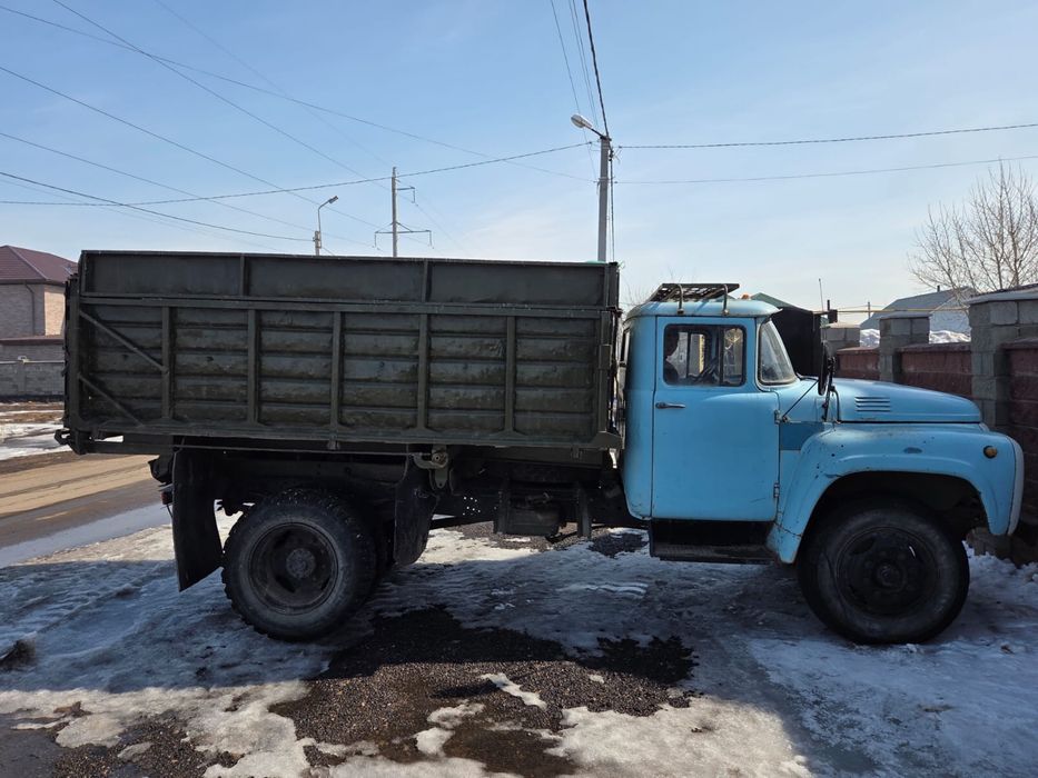 Продам сельхозник Зил 130