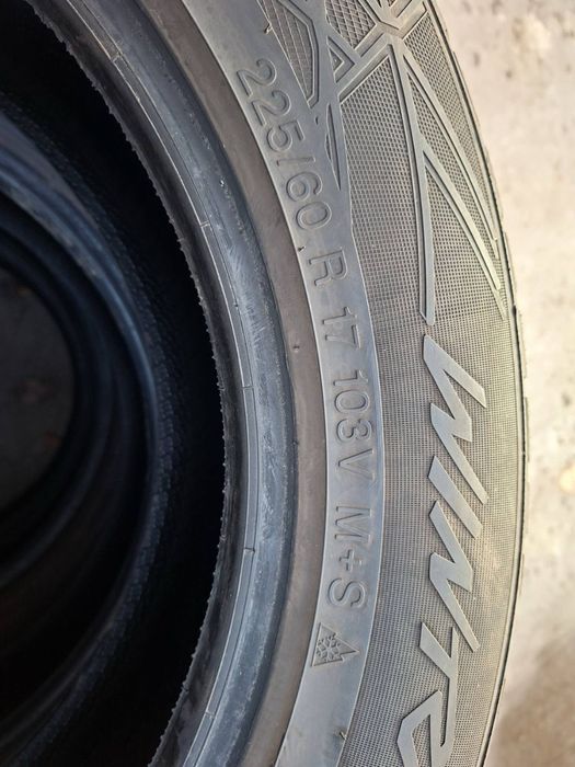 Зимни автомобилни гуми Vredstain