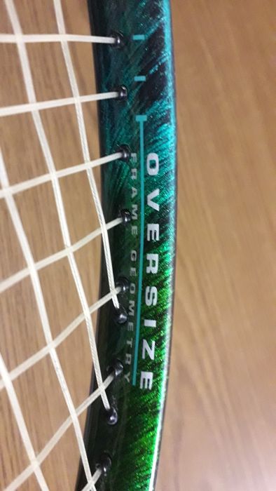 vand racheta tenis si husa WILSON stare foarte  buna .