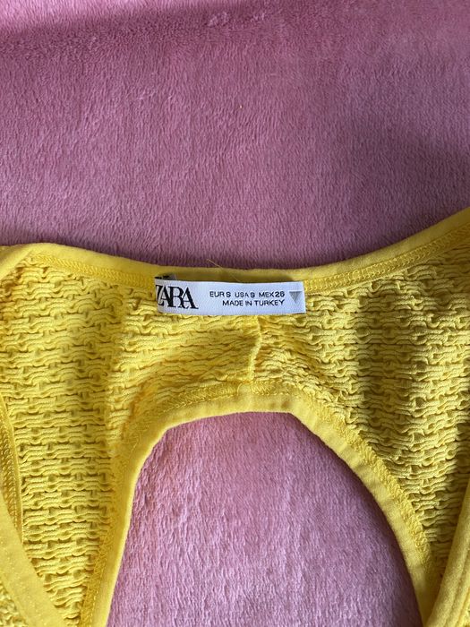 Костюмче Zara