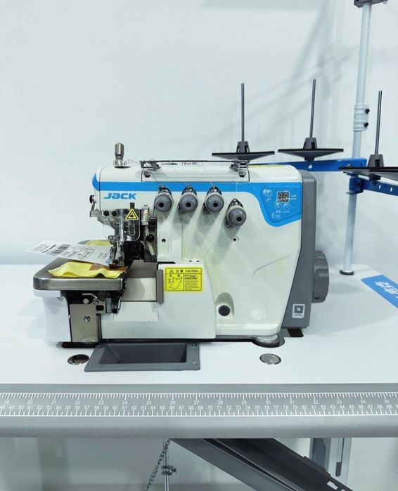 ОВЕРЛОГ JACK E4  сотилади