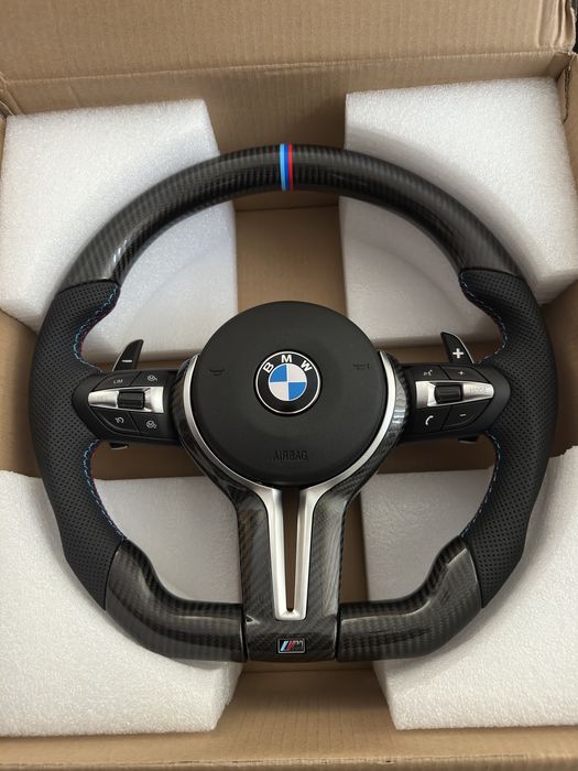 Volan Bmw M F10 / F12-13 / F02-03 Carbon & Piele perforata