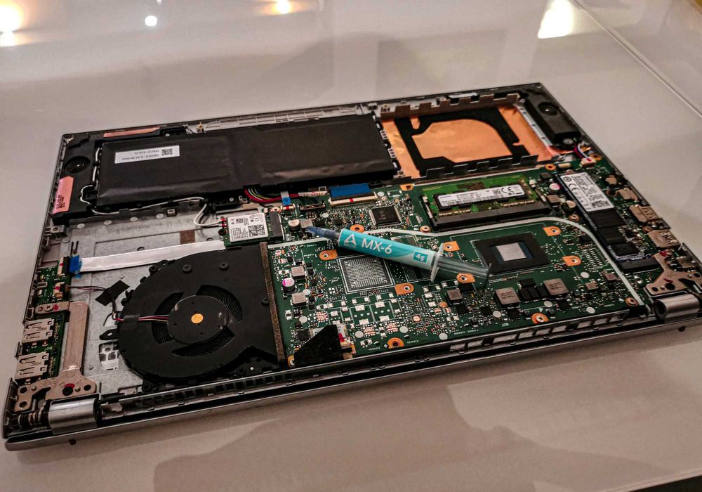 Почистване и преинсталиране на лаптопи - Студентски град