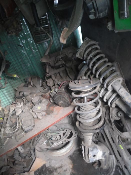 Продам на Мазду инжектор