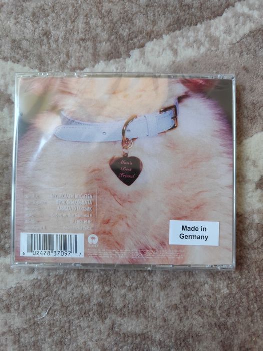 CD disc диск Man's best friend - Sabrina Carpenter