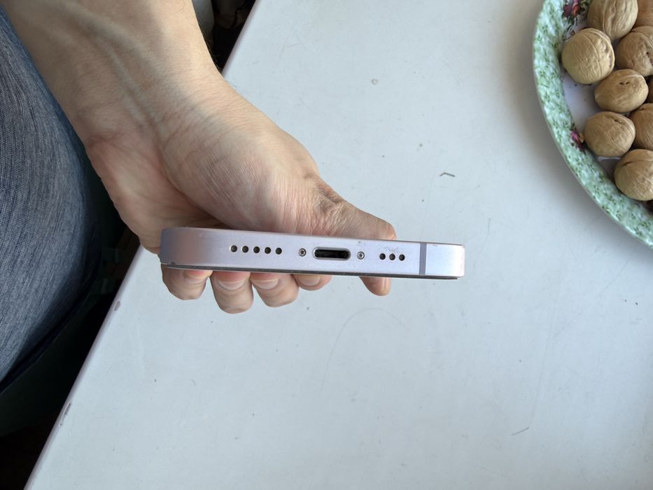 IPhone 14 в хорошем состоянии