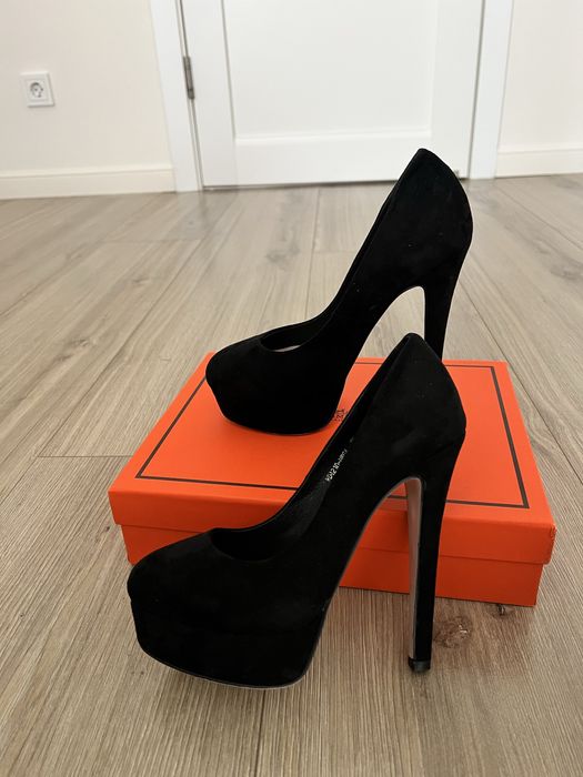 Вечерние женские туфли