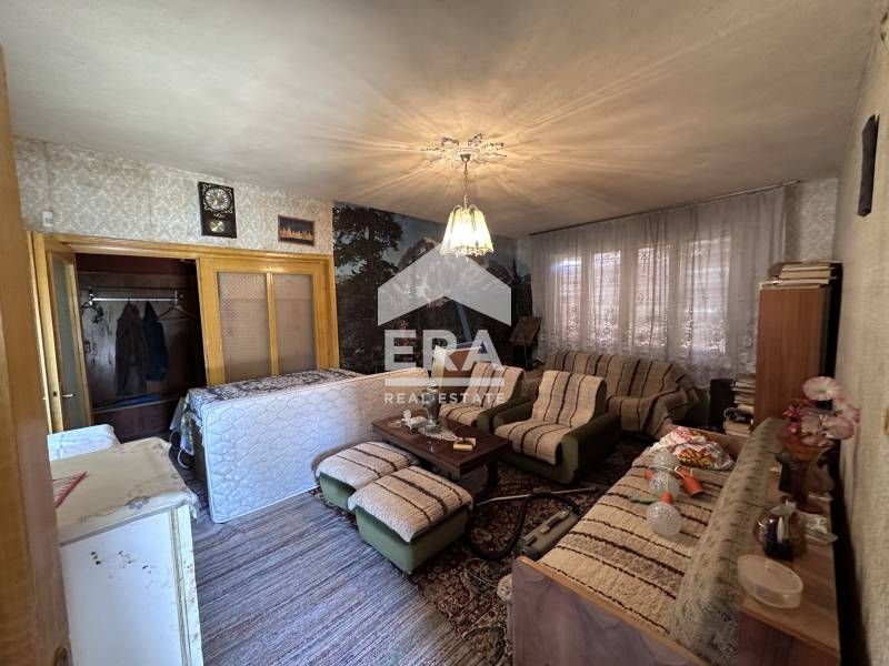 Продава се Къща в Бяла черква - 160 кв.м за 312 €/кв.м - Снимка #3