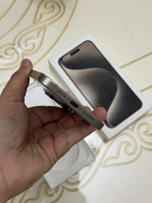 iPhone 15 Pro Max 256GB в идеальном состоянии