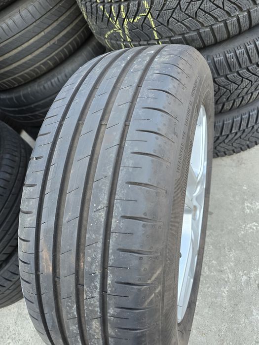 1 Брой 205/60/16 Goodyear 5,8mm 23dot