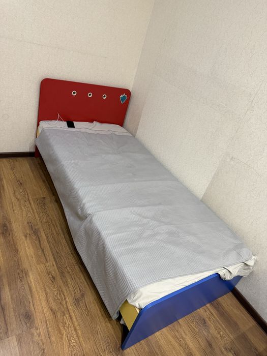 Тройка для детской комнаты