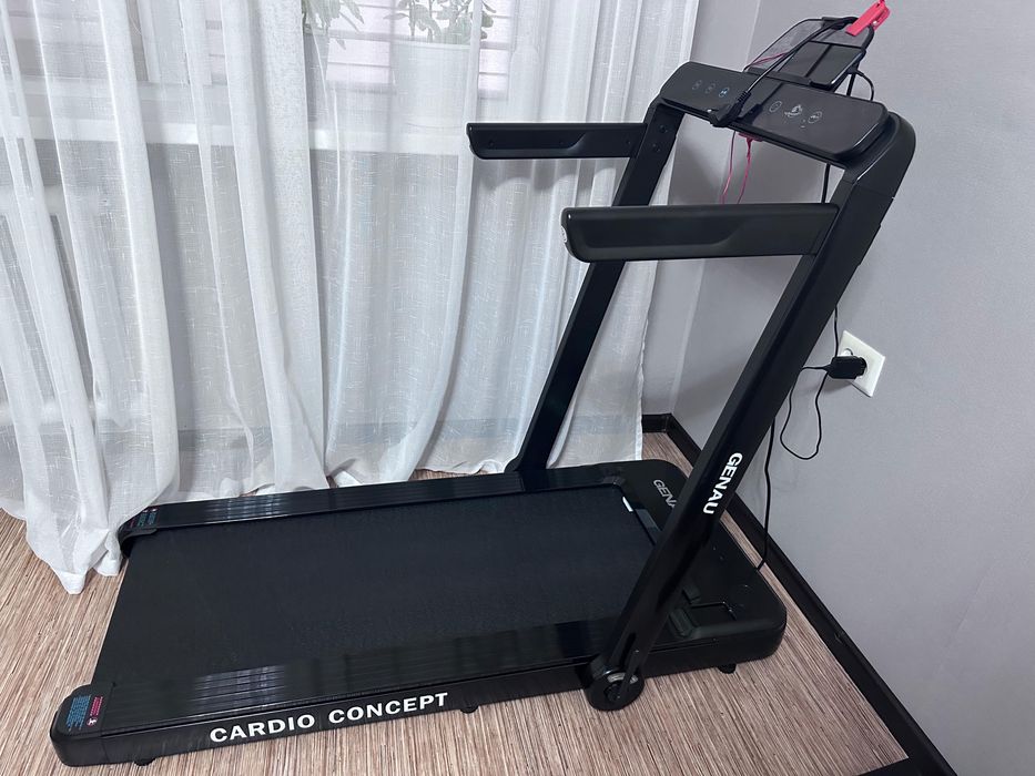 Продается беговая дорожка Genau Cardio Concept