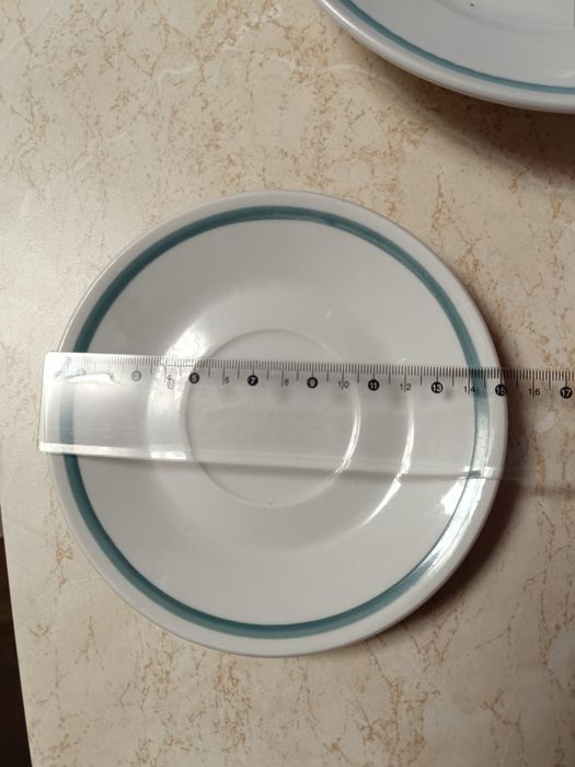 Порцеланови чинии