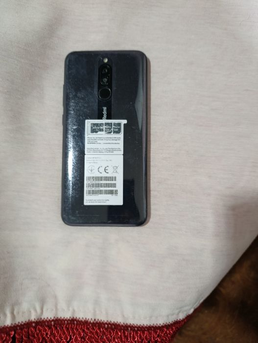 Редми 8, 4/64 телефони, яхши ишлайди