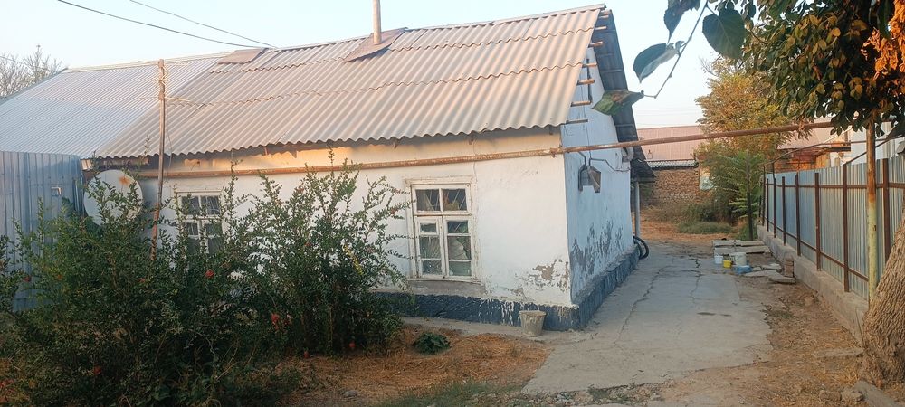 Үй сатылады 2 бөлмелі