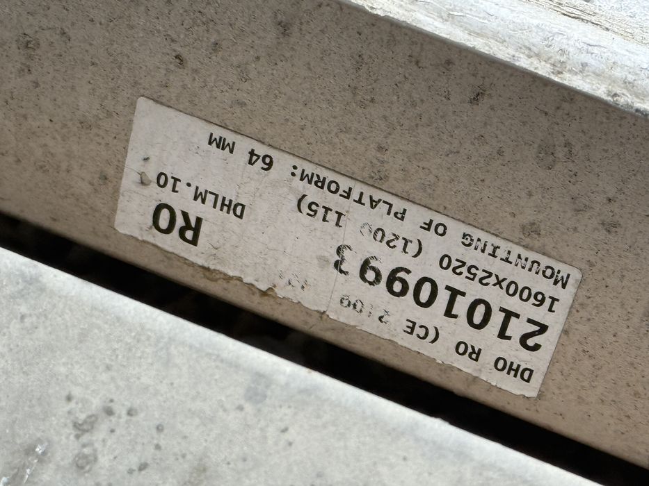 Oblon/ lift hidraulic 24V  de la 7.5T in sus