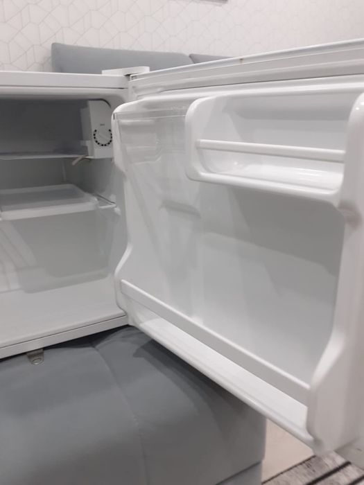 Продам мини холодильник Бирюса