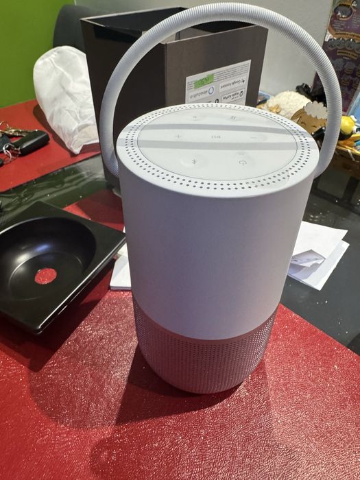 Boxa portabila bose noua