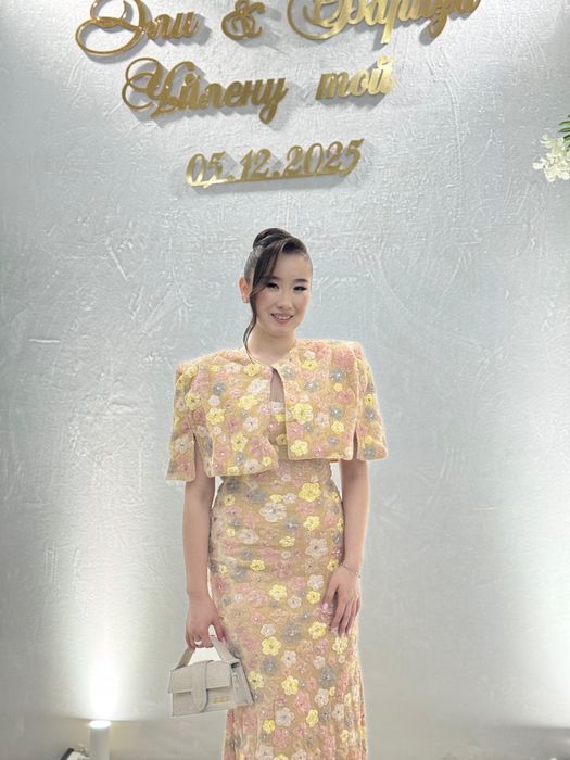 Дизайнерское вечернее платье