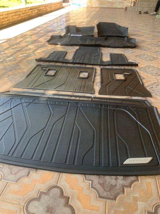 Полик для Chevrolet Traverse 2021