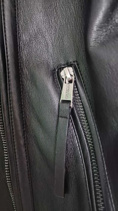 Рокерско яке Guess