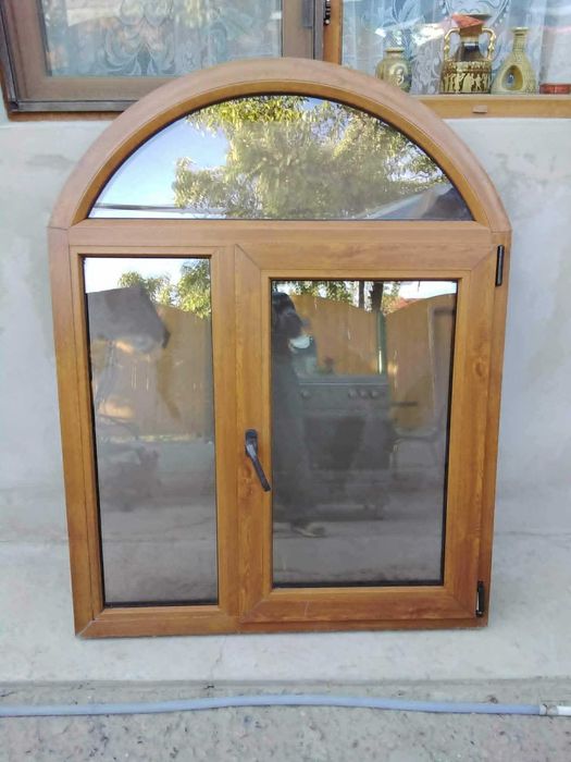 Fereastra cu arcada PVC Lemn