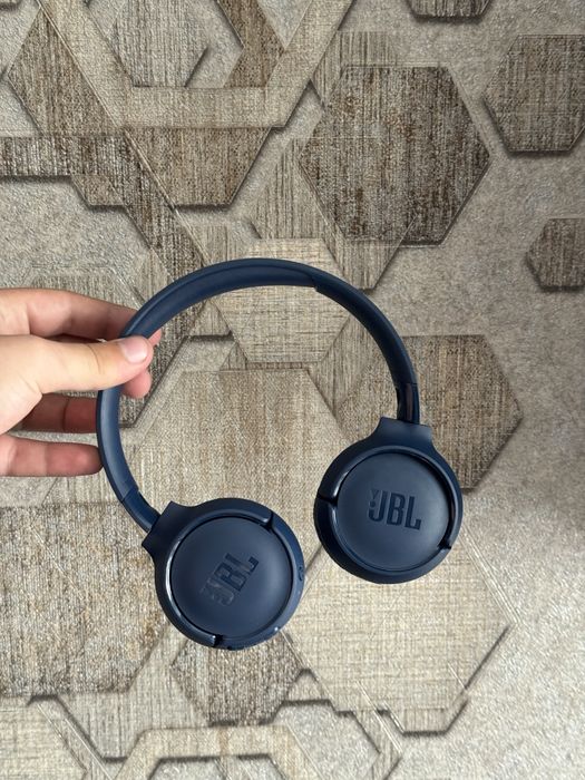 Наушники JBL 520