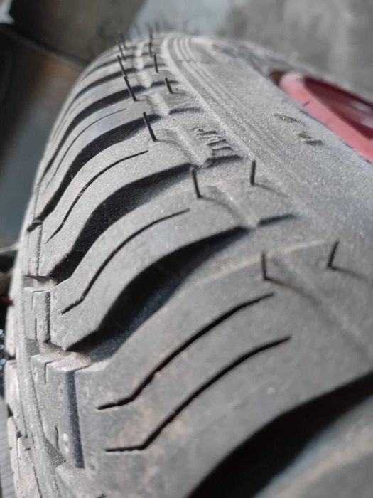 Резервна гума патерица 135/70R13, много запазена