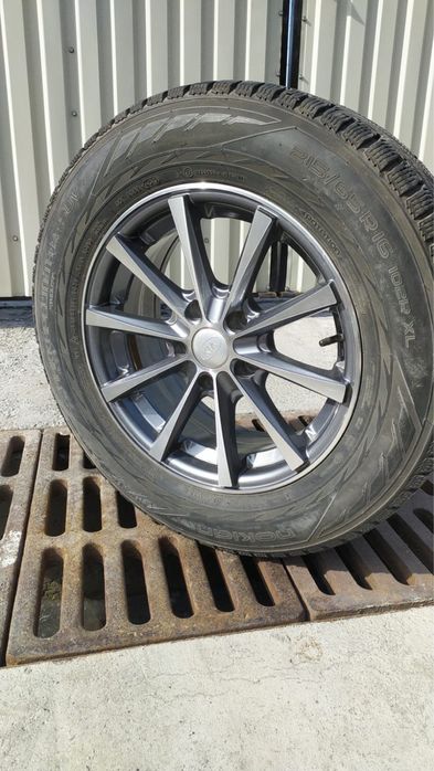 Б/у диски ,отличном состоянии ,с резиной.