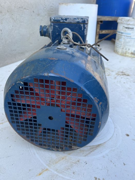 Электродвигатель 1,5 кВатт