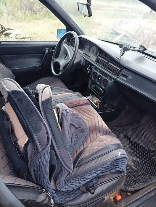 Продам 2 мерса w201