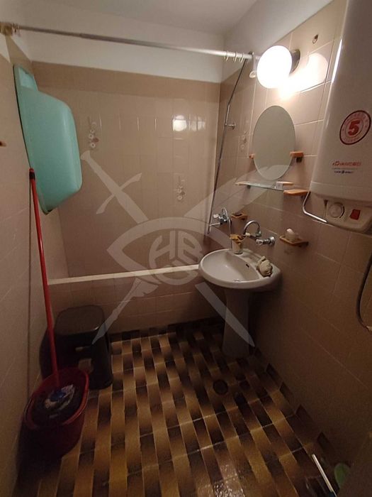 Продава се Многостаен апартамент в Варна, Окръжна болница - 101 кв.м за 1614 €/кв.м - Снимка #5