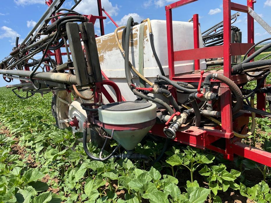 Пръскачка хидравлични крила 21 м.