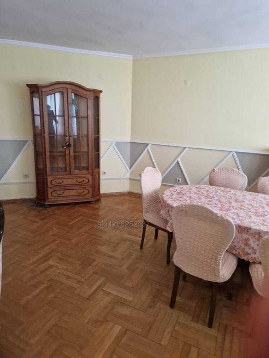 Страхотен мезонет с три спални и камина!