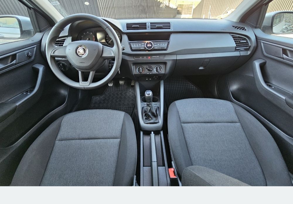 SKODA Fabia 2018 — imagine 4