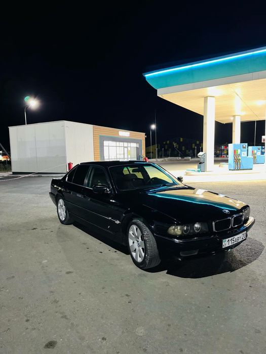 Продам бмв Е38 7клас
