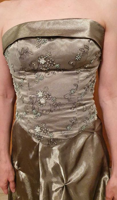 Vând rochie de gală/nașă