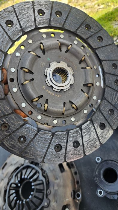 Демпферен Съединителен комплект Luk за Opel 1.9 cdti- 120коня