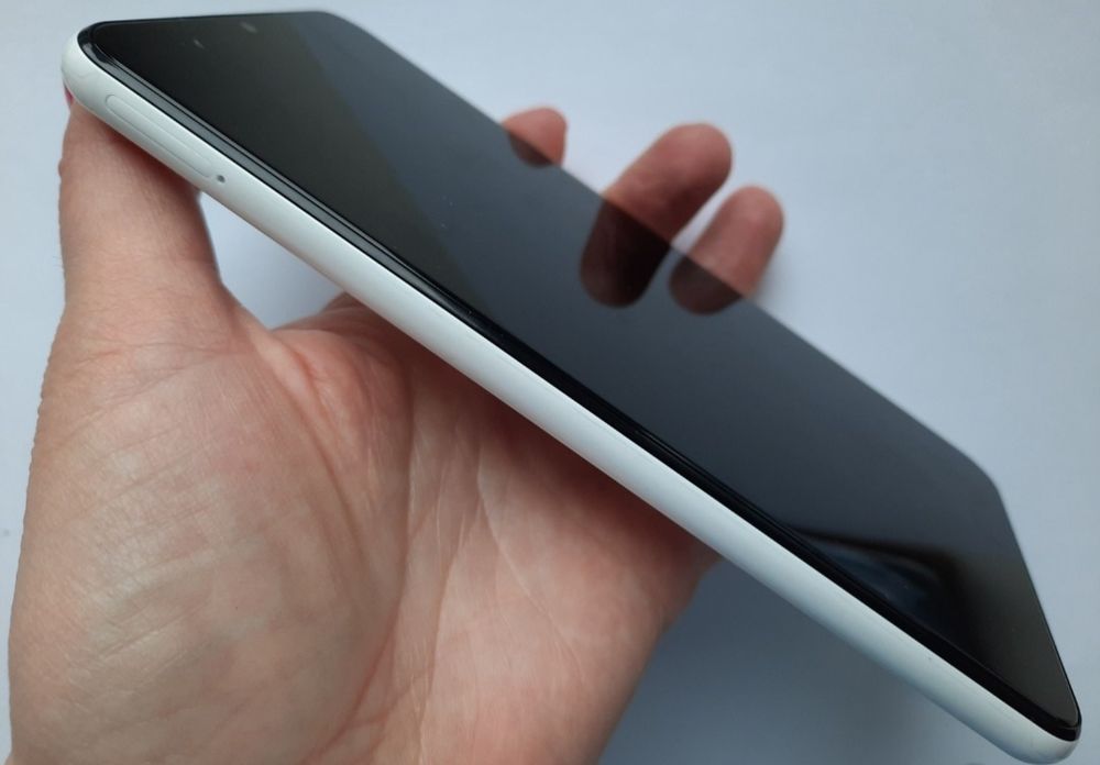 Samsung a 27 128гб