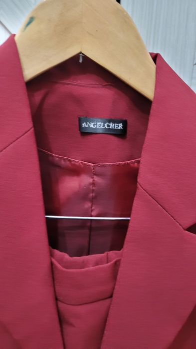 Костюм школьный.