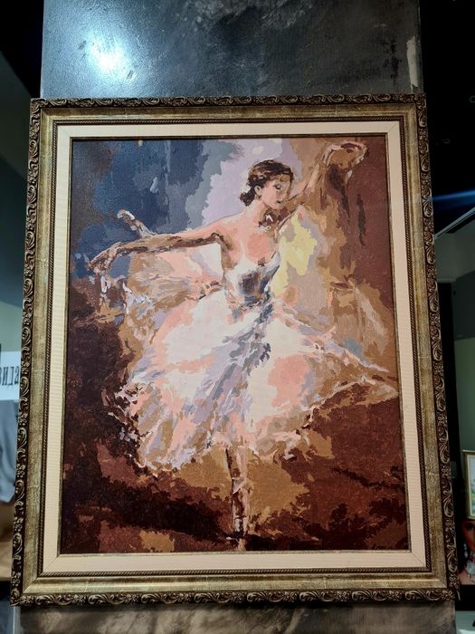 Продам картины , в раме