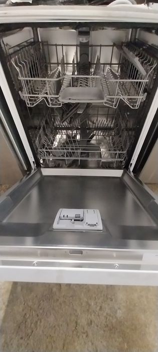 Съдомиялна Сименс 60 см Пералня