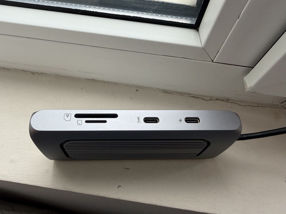 Satechi USB-C Multiport MX Adapter (тъмносив) - хъб/док за Macbook