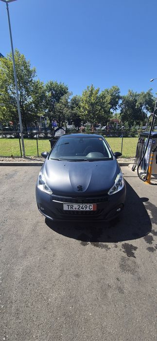 Vând-Schimb o mașină care te va ajuta să economisesti bani în 2026!