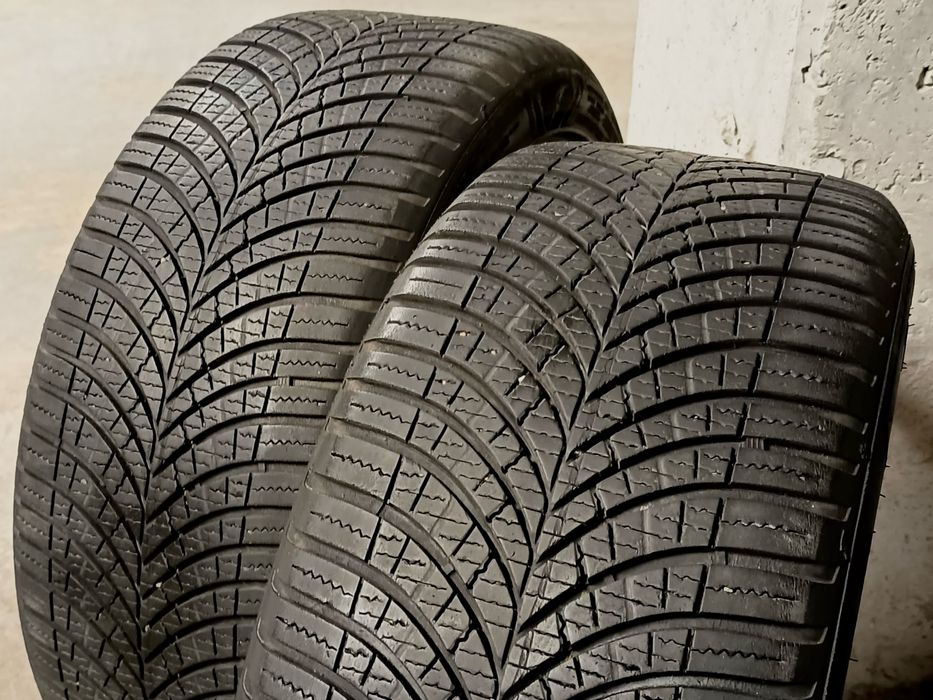 2 бр Всесезонни гуми Goodyear 225/45 R17