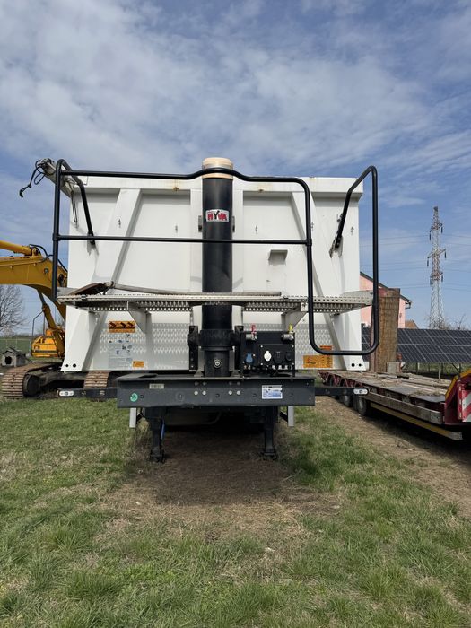 Vand semiremorca wielton 35 mc